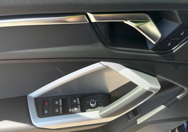 Audi Q3 cena 185556 przebieg: 8, rok produkcji 2024 z Rybnik małe 379